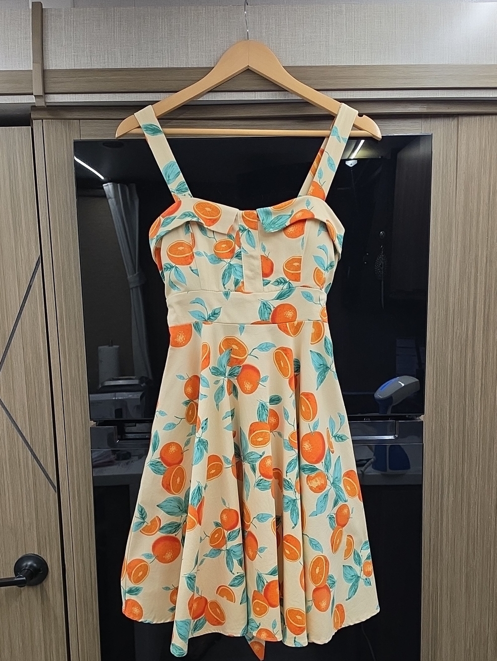 🍊🌱FRUIT ORANGE MIDI DRESS WITH LEAVES" BY " EVA ROSE" 🍊🌱